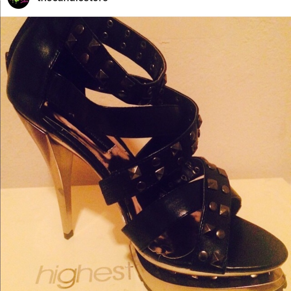 Black 6” Heels - Picture 3 of 3